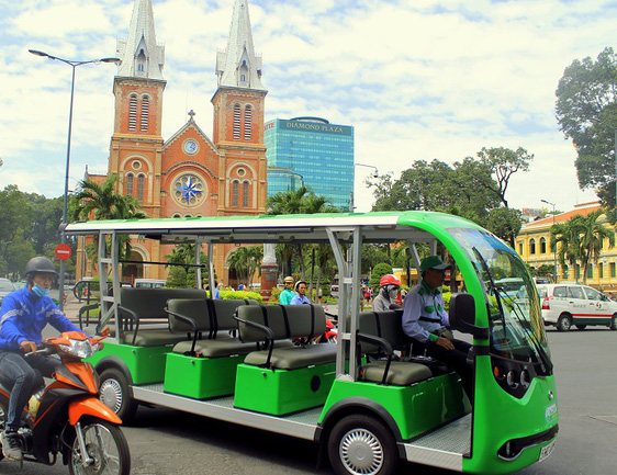 Xe điện chở khách 11 chỗ